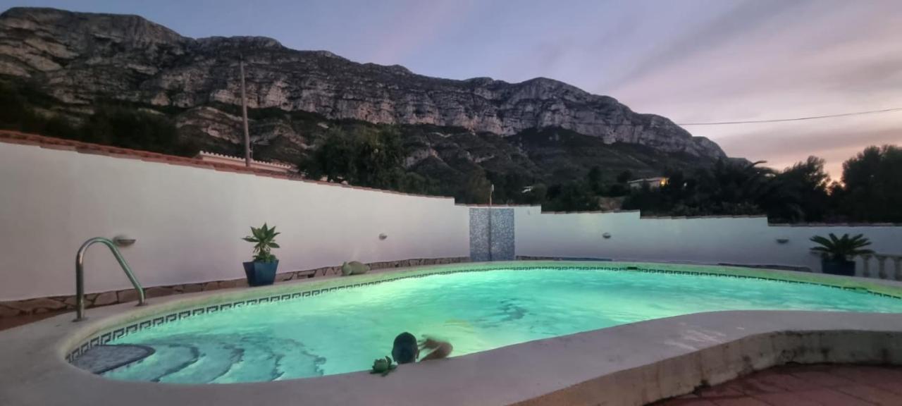 Вилла Agradable Casa Con Piscina Privada Y Jardin Дения Экстерьер фото